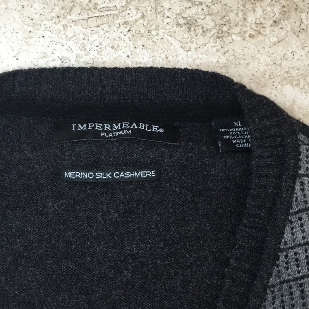Impermeable Platinum Merino Silk Cashmere Sweater - Size XL - Picture 5 of 9